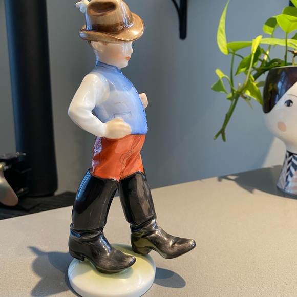 Herend porcelain figurine made in Hungary, Boy in Big Boots - Picture 5 of 6
